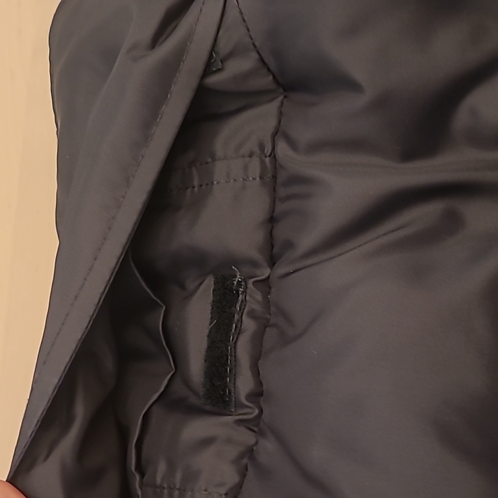 EUC Gotcha Down Feather Nylon Puffer Vest with Hidden Hood and Zipper Pockets - Picture 12 of 12